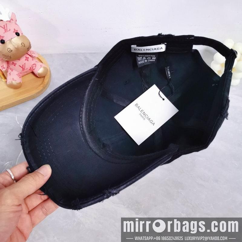 Balenciaga Hat dx34