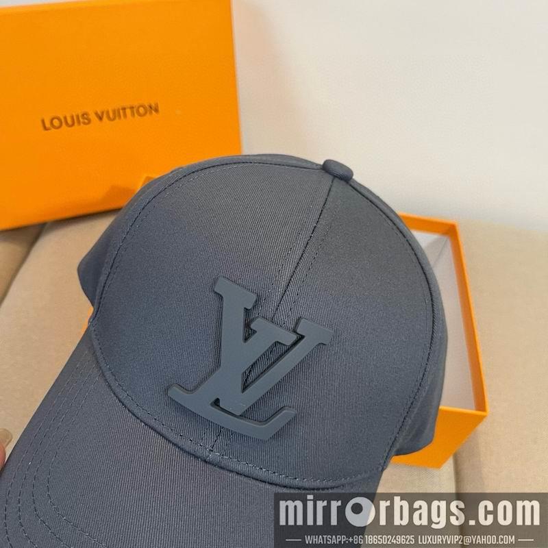 LV Hat dx40