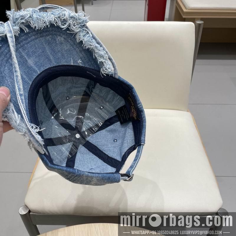LV Hat 030703