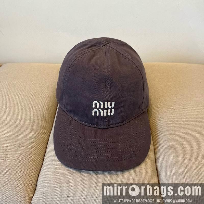 Miumiu Hat dx32