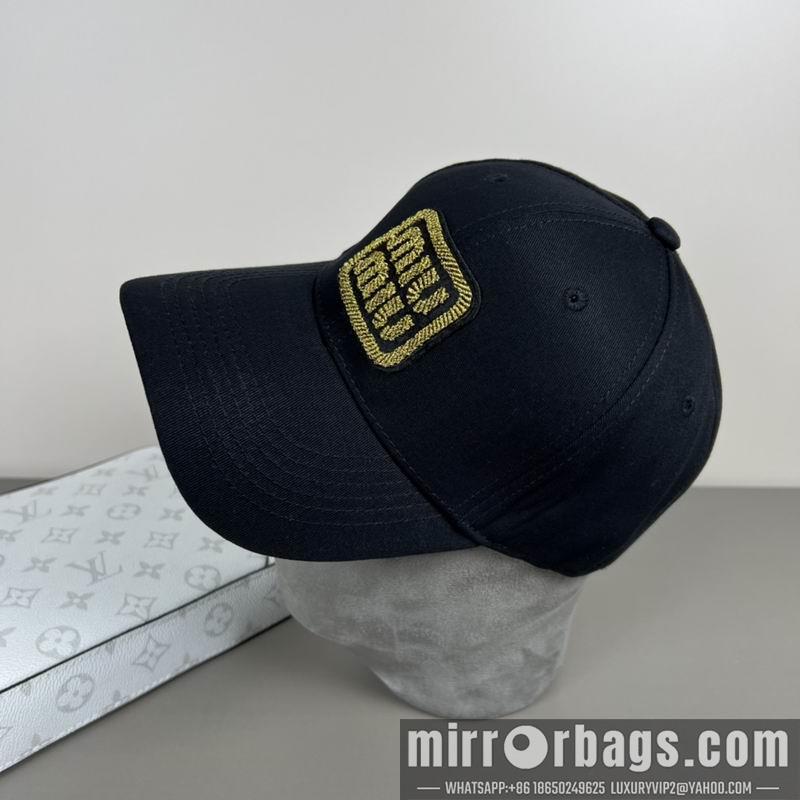 Miumiu Hat dx20