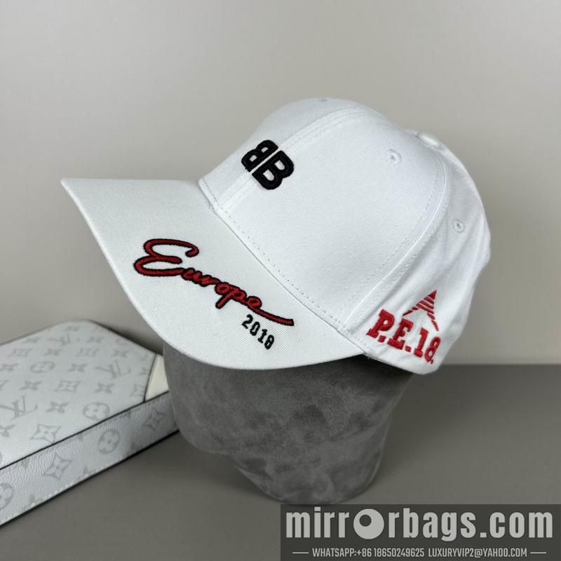 Balenciaga Hat dx32