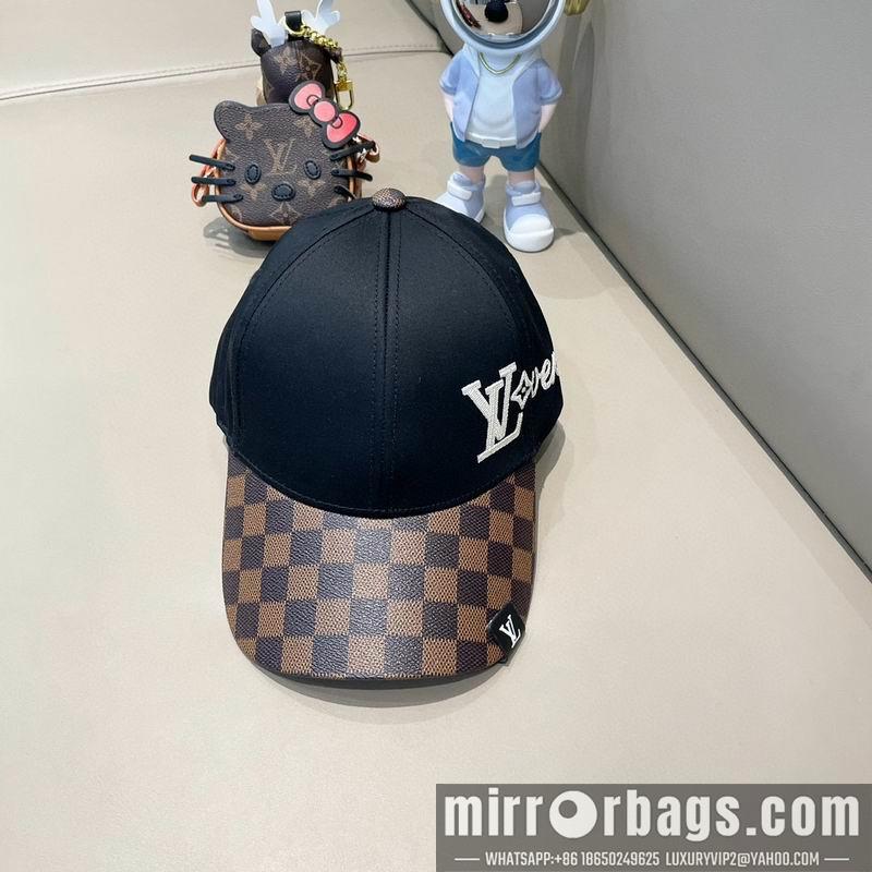 LV Hat 081803