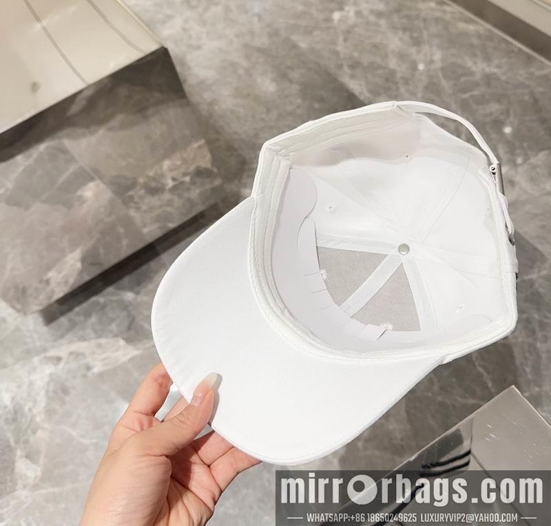 Prada Hat 041702