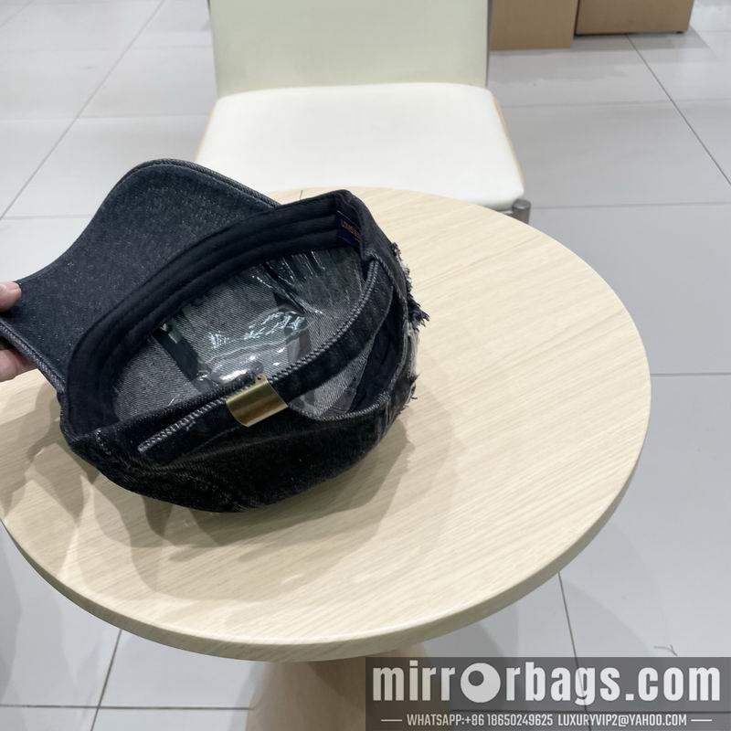 Other Hat 041404