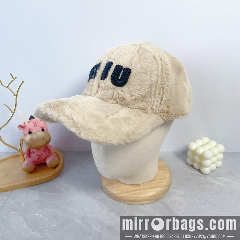Miumiu Hat dx68