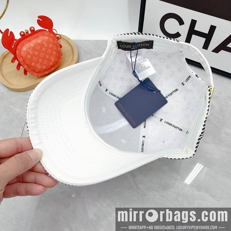 LV Hat dx22