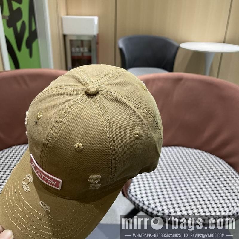 LV Hat 020801