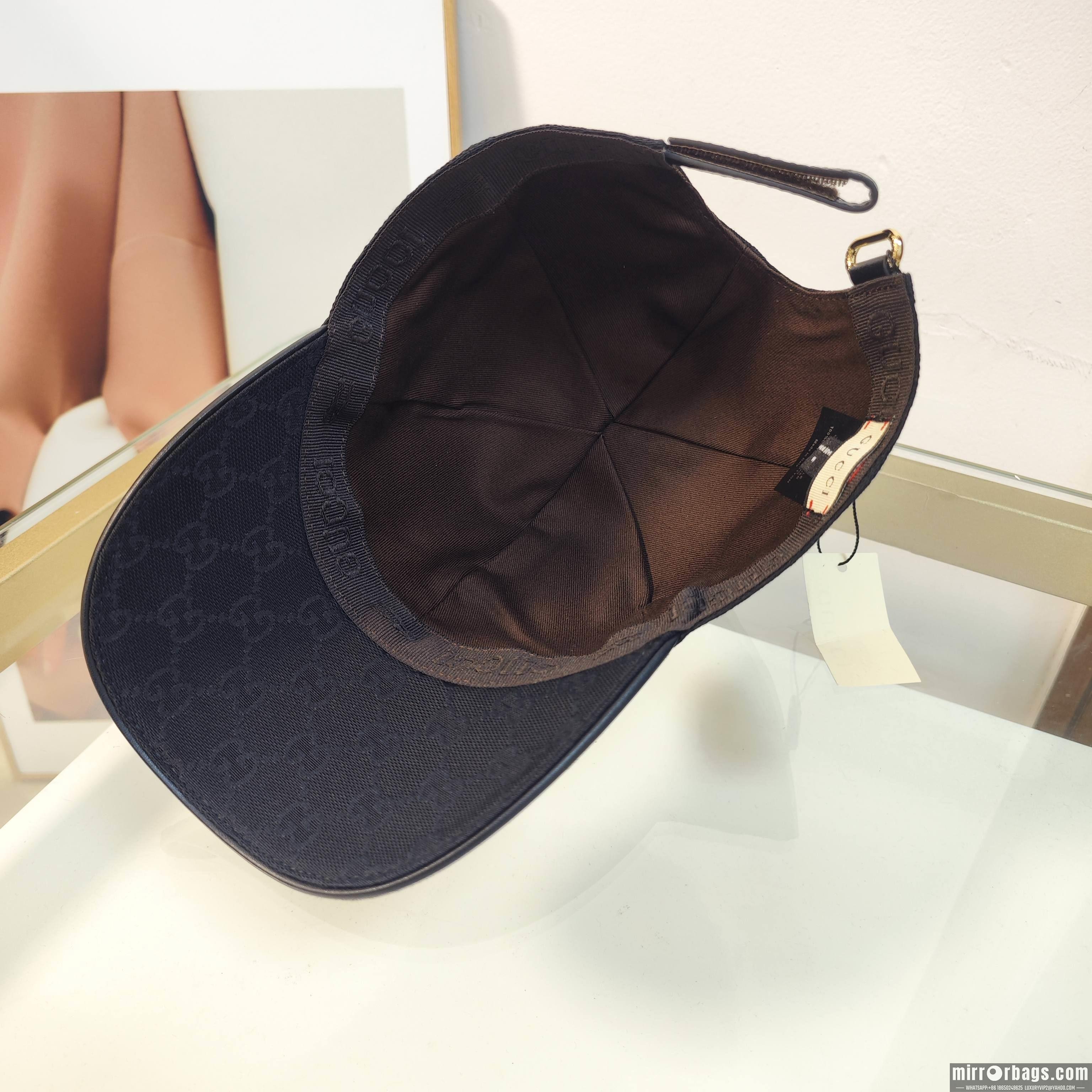Gucci Hat dx24