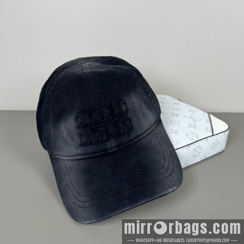 Miumiu Hat dx19