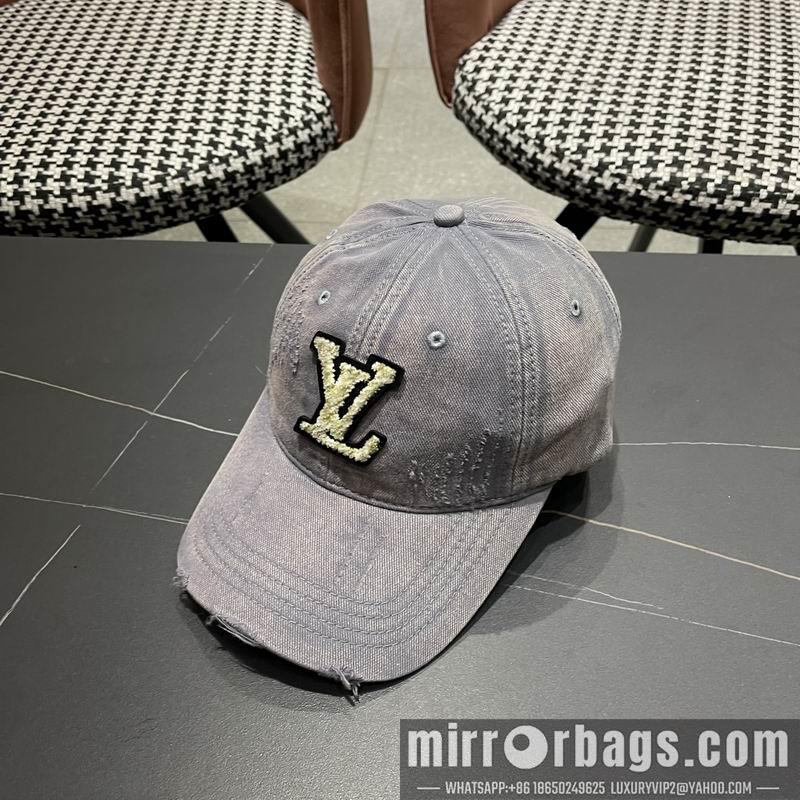 LV Hat 040201
