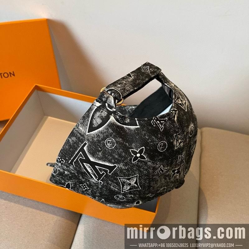 LV Hat dx35