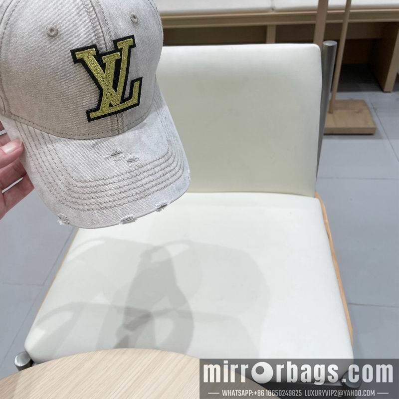 LV Hat 010903