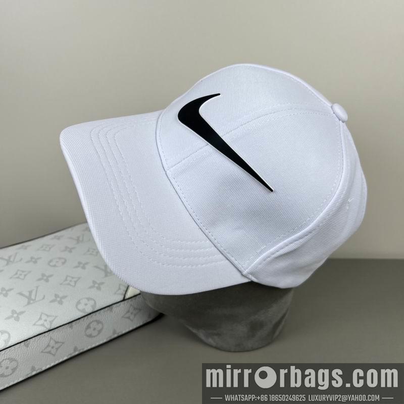 Nike Hat dx13