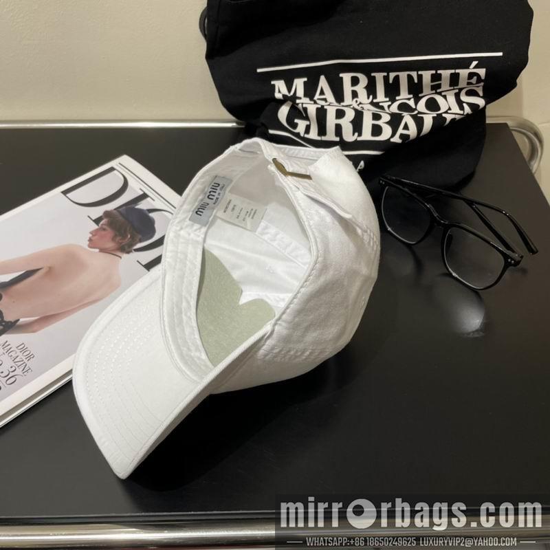 Miumiu Hat dx27