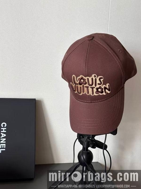 LV Hat dx30