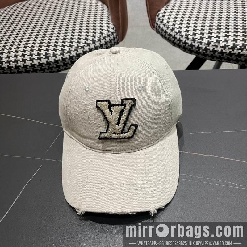 LV Hat 040201