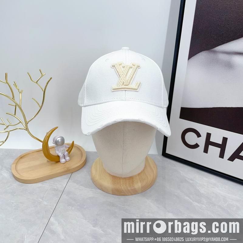 LV Hat dx158