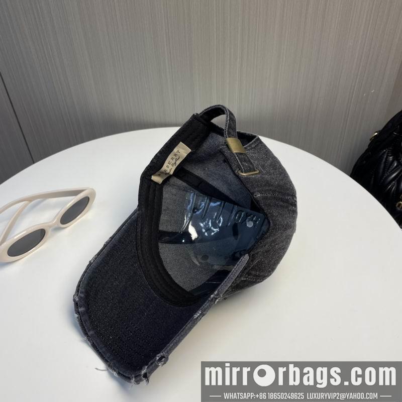Burberry Hat 100701