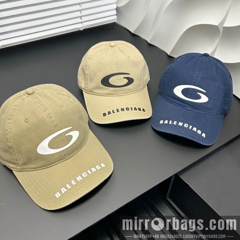 Balenciaga Hat dx14