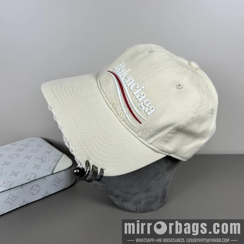 Balenciaga Hat dx37