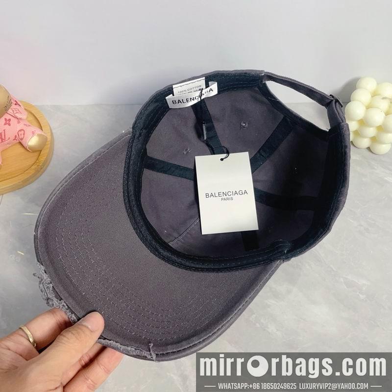 Balenciaga Hat dx59