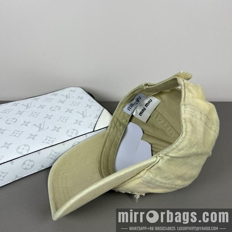 Miumiu Hat dx19
