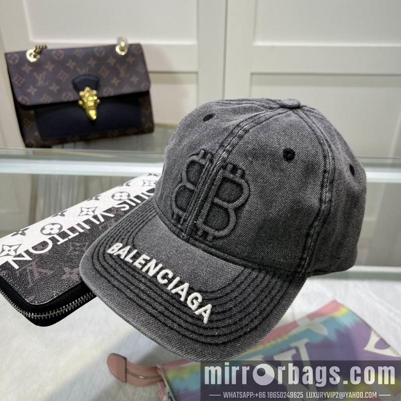 Balenciaga Hat dx31