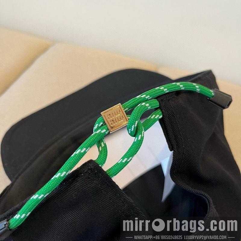Miumiu Hat dx32