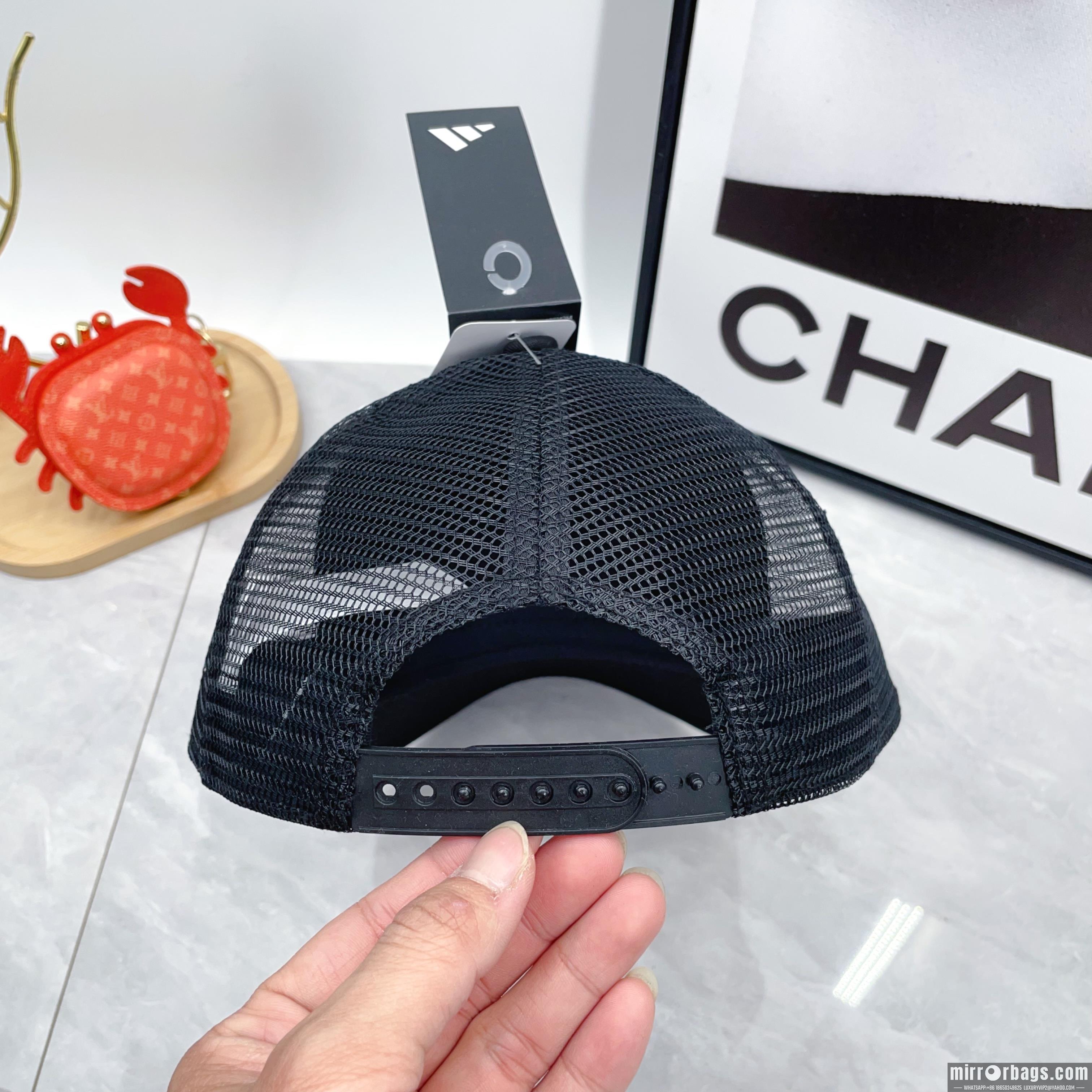 Adidas Hat dx02