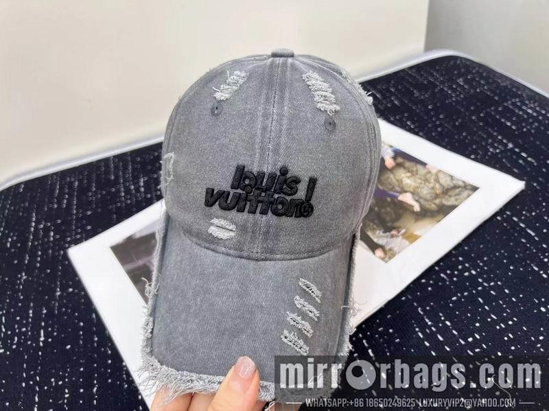 LV Hat dx109