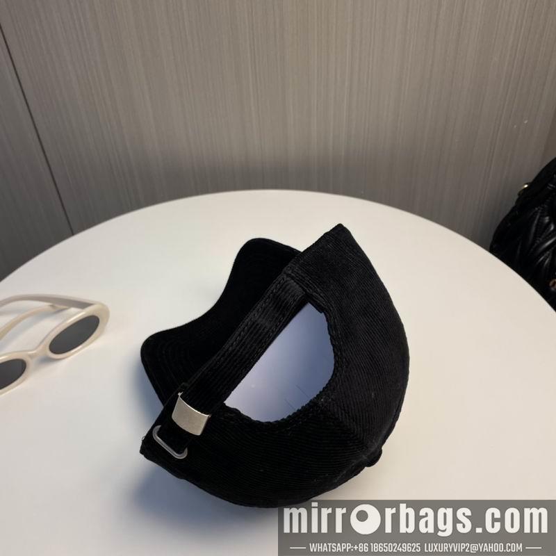 Celine Hat dx135