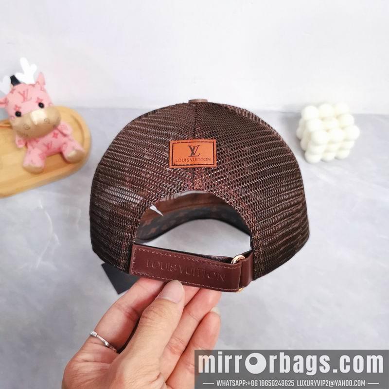 LV Hat dx26