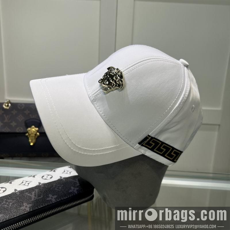 Versace Hat dx07