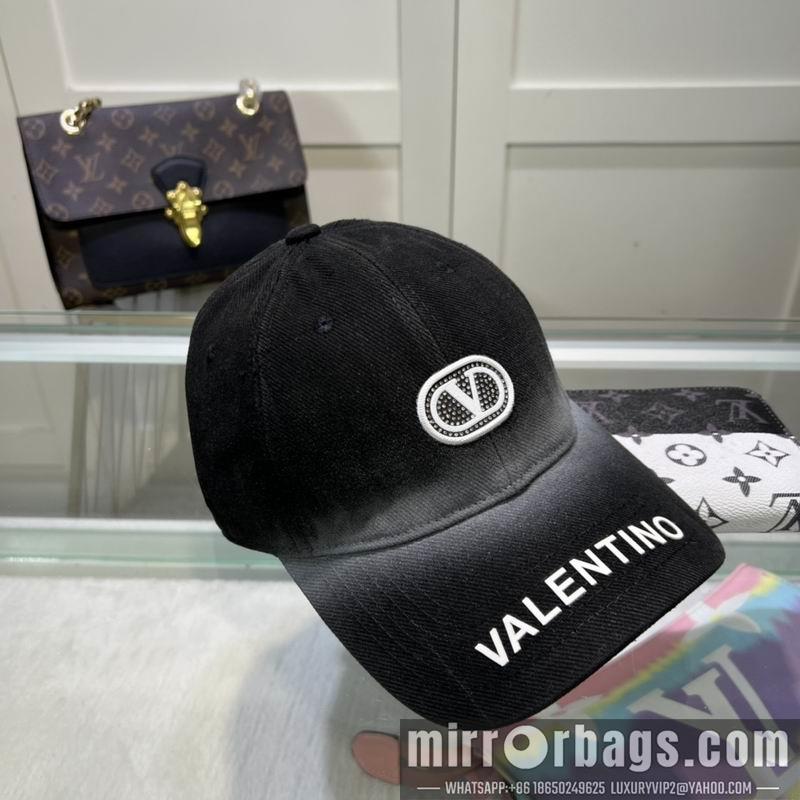 Valentino Hat dx02