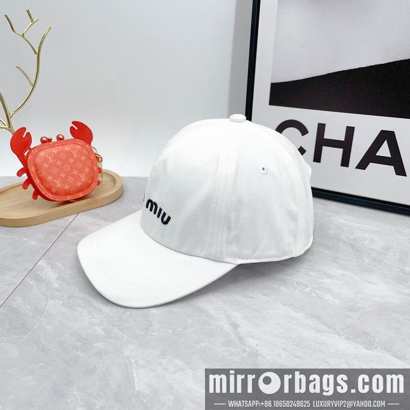 Miumiu Hat dx01