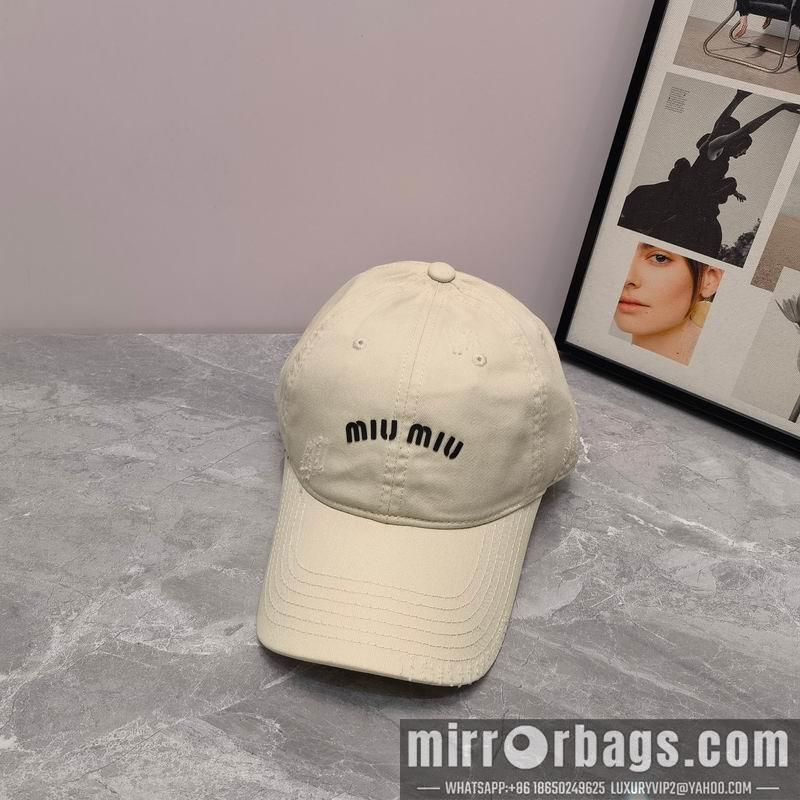 Miumiu Hat dx35