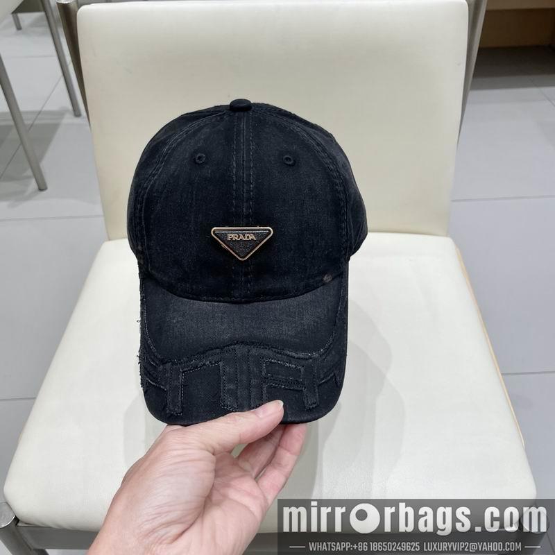 Prada Hat 021002