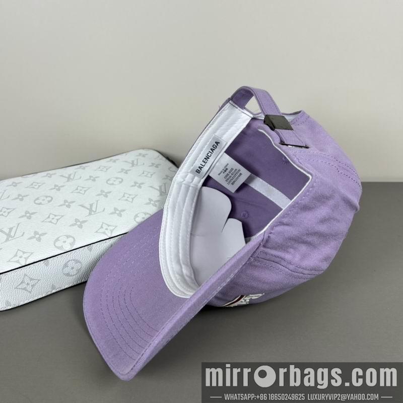 Balenciaga Hat dx38