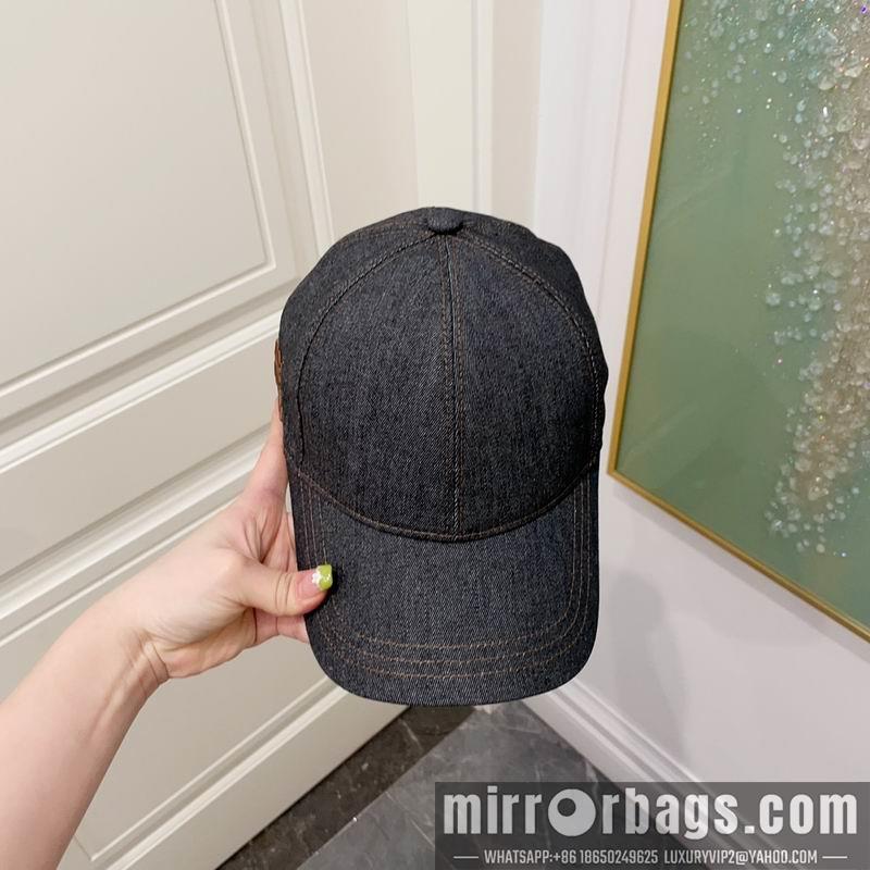Miumiu Hat dx36