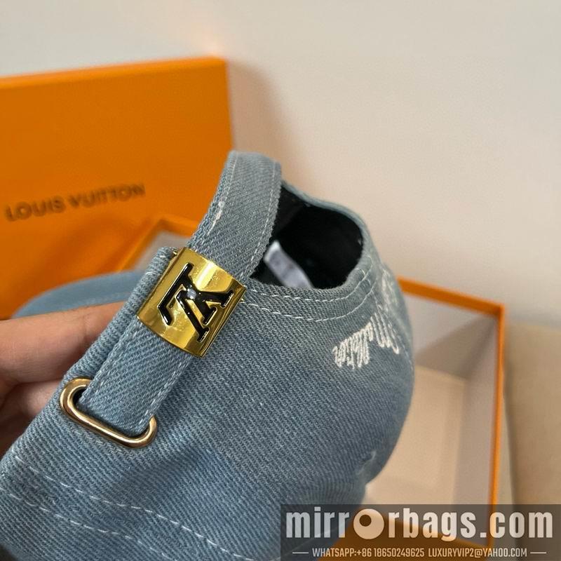 LV Hat dx41