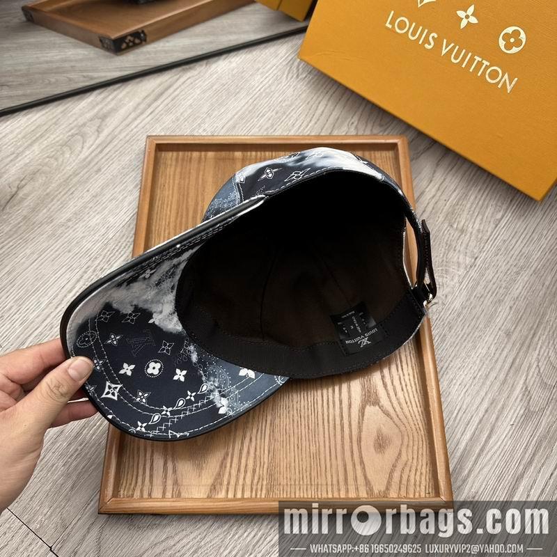 LV Hat dx89