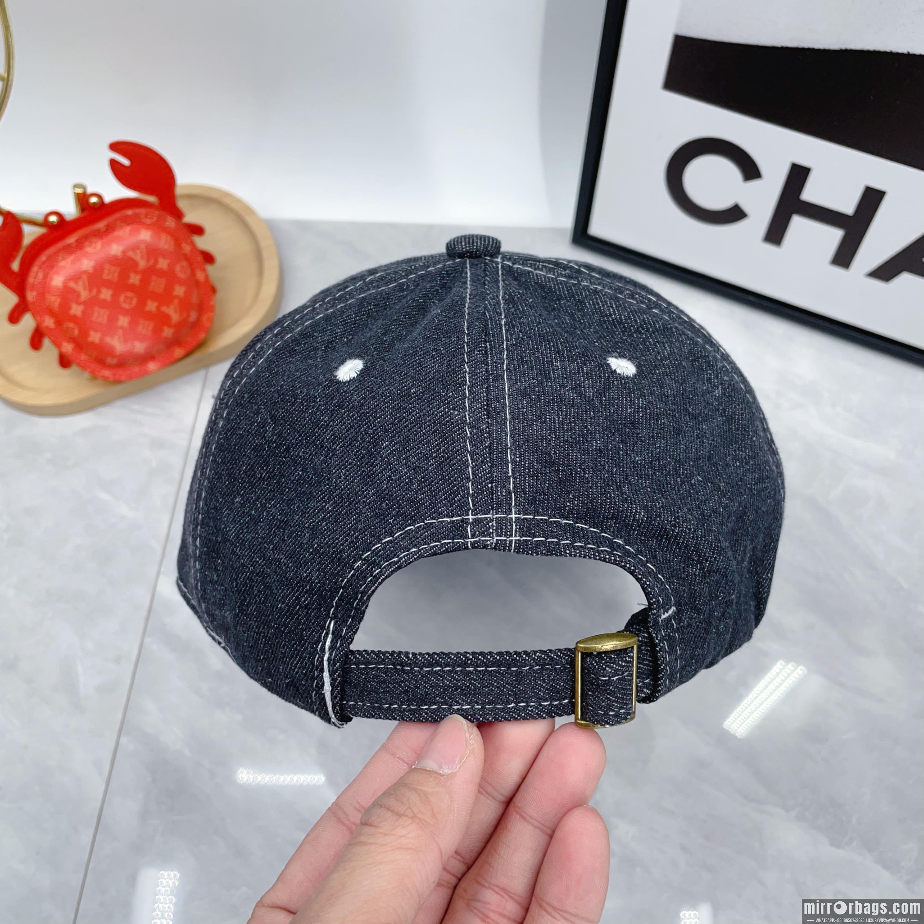 Chanel Hat dx01