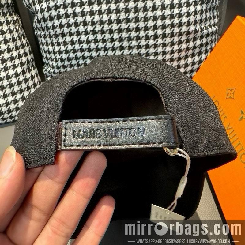 LV Hat 091402