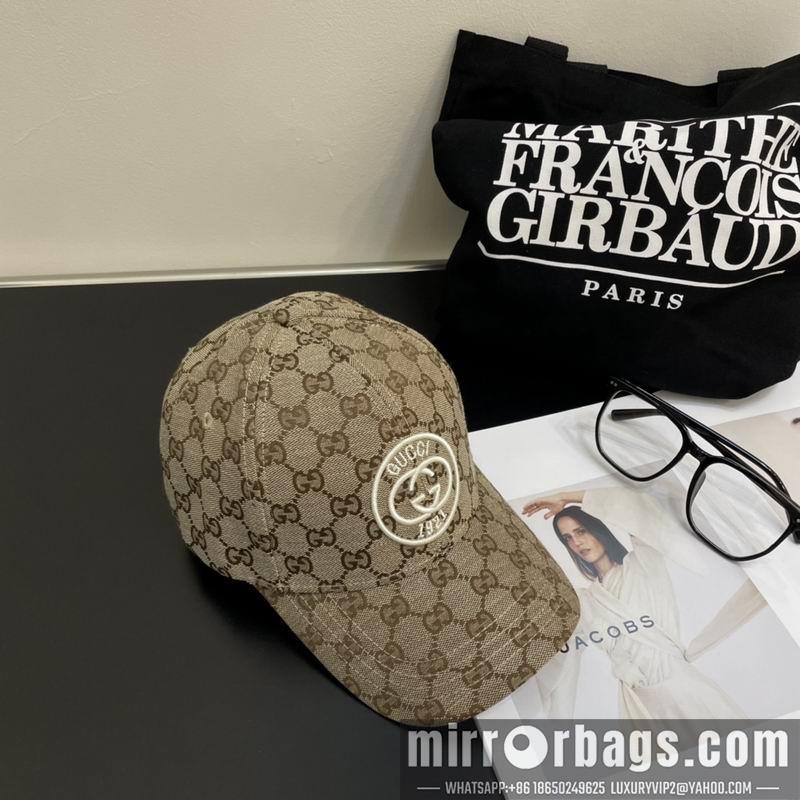 Gucci Hat dx30