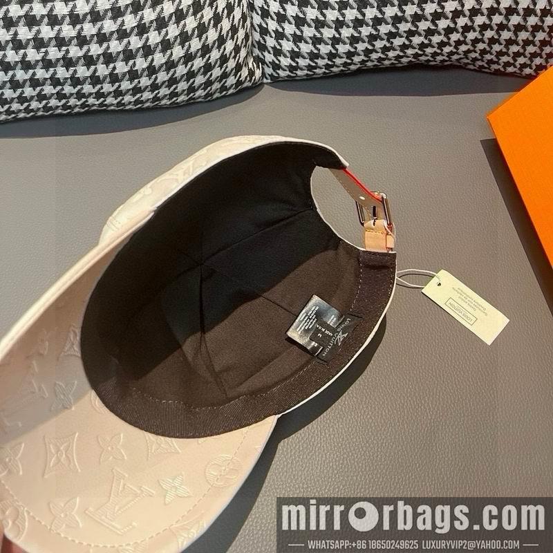 LV Hat 072210
