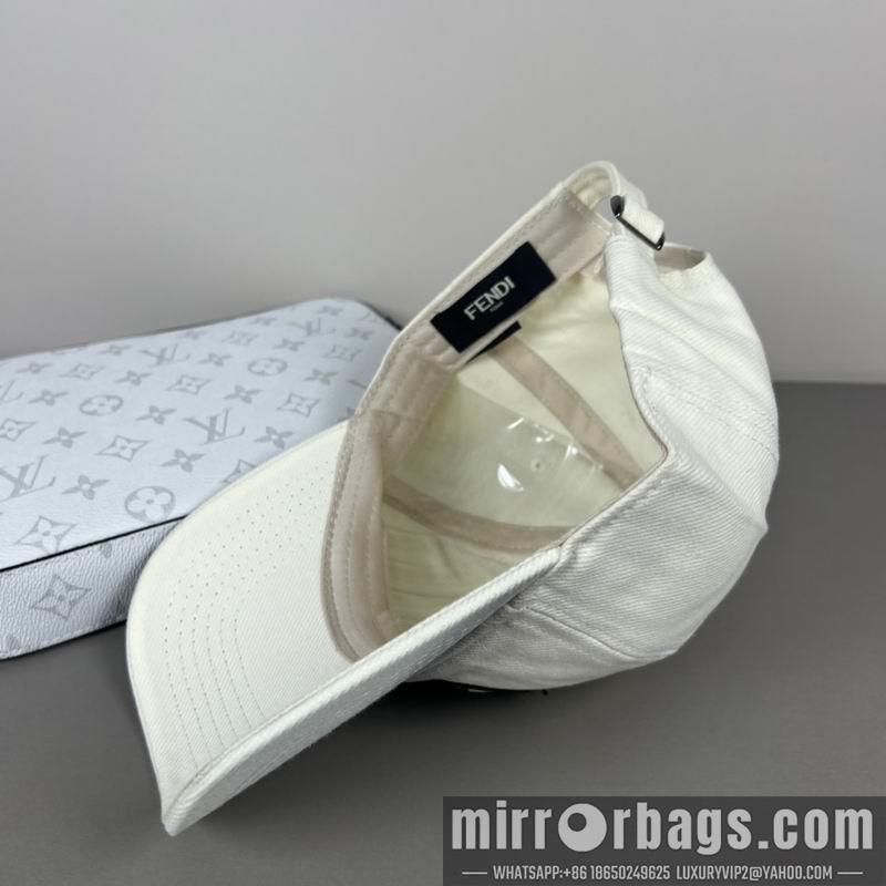 Fendi Hat dx67