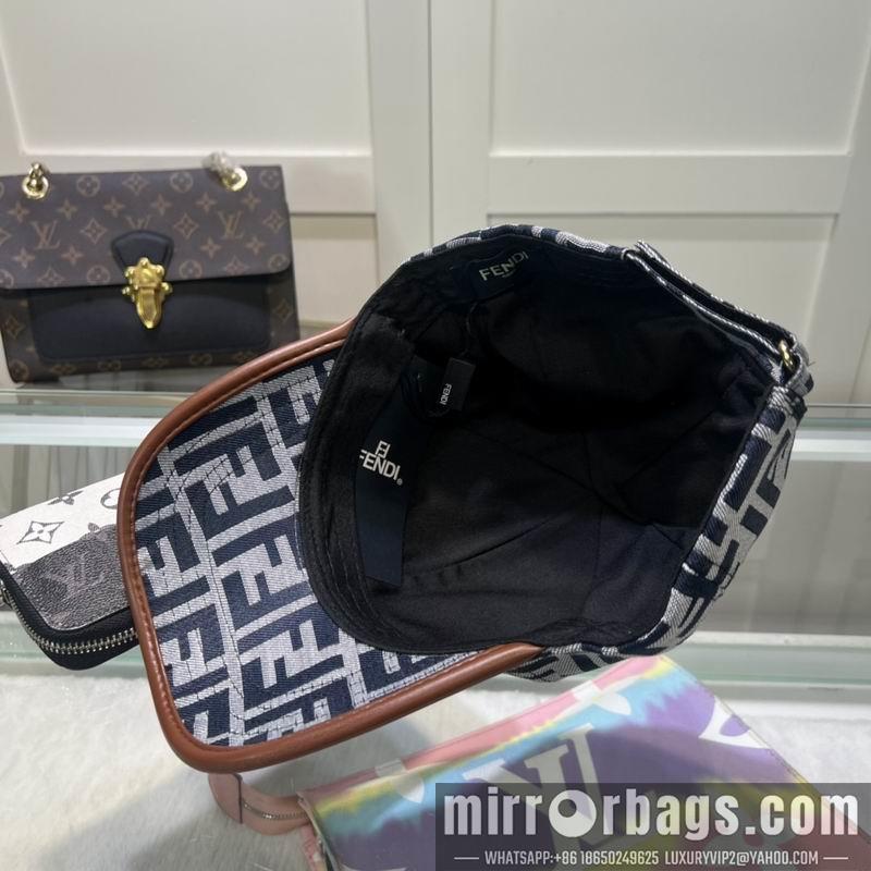 Fendi Hat dx57