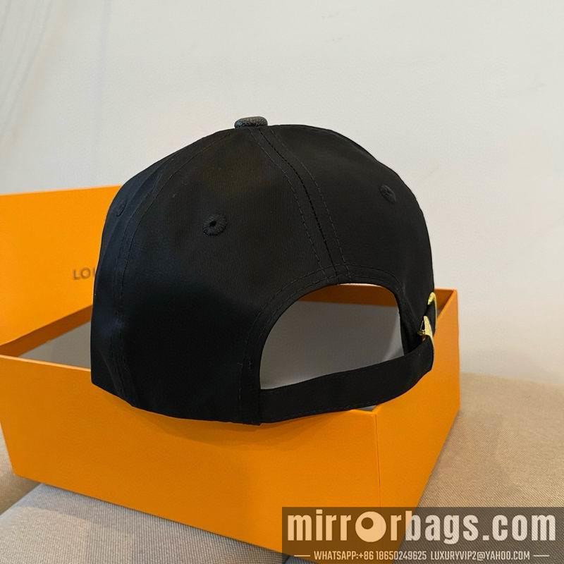 LV Hat dx37