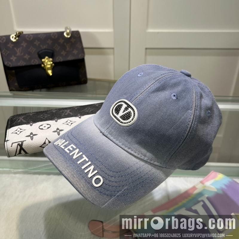 Valentino Hat dx02